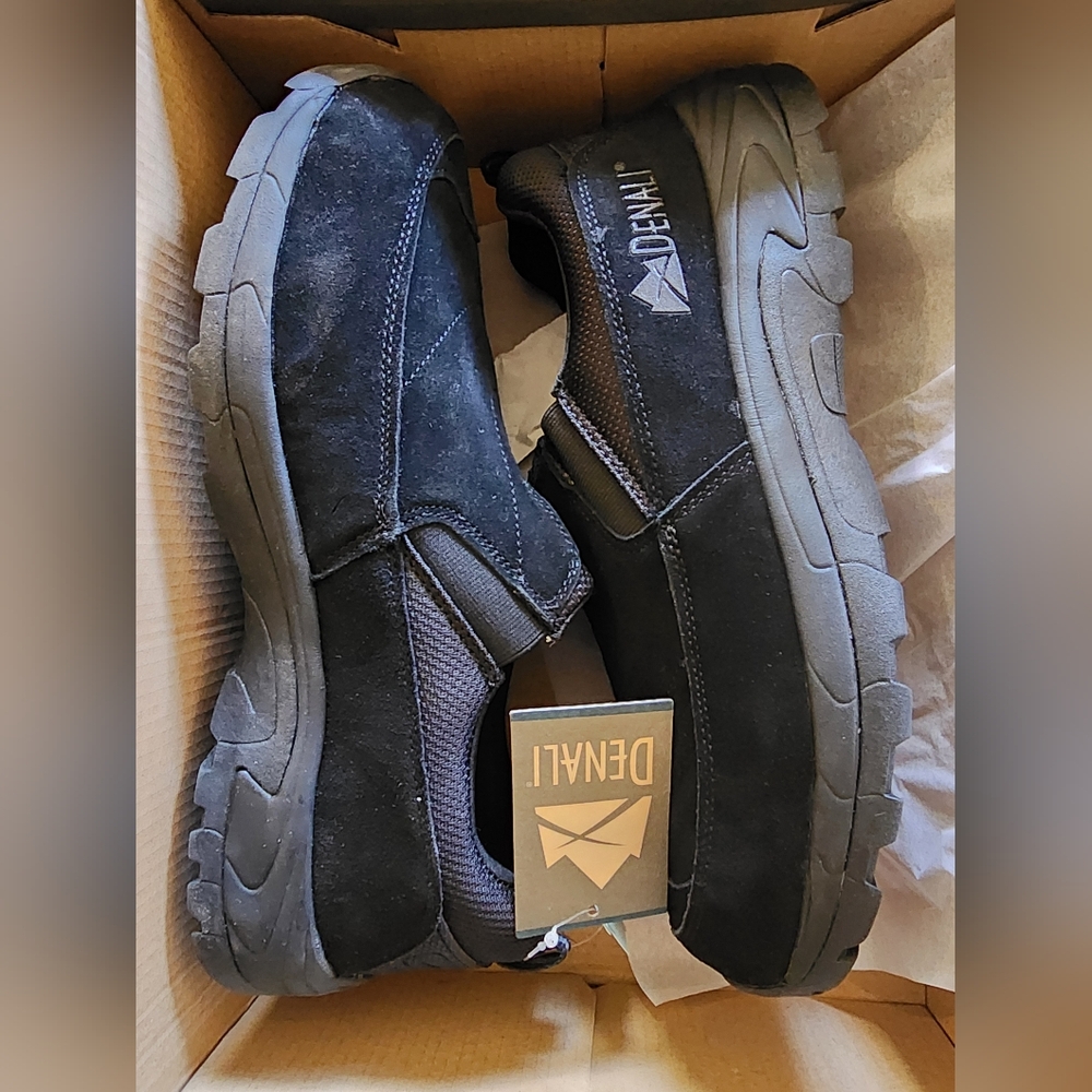 Outdoor shoes